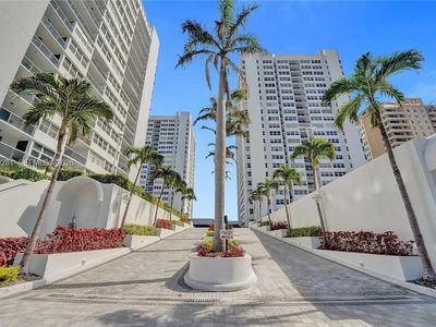 1904 S Ocean Dr APT 808, Hallandale, FL, 33009