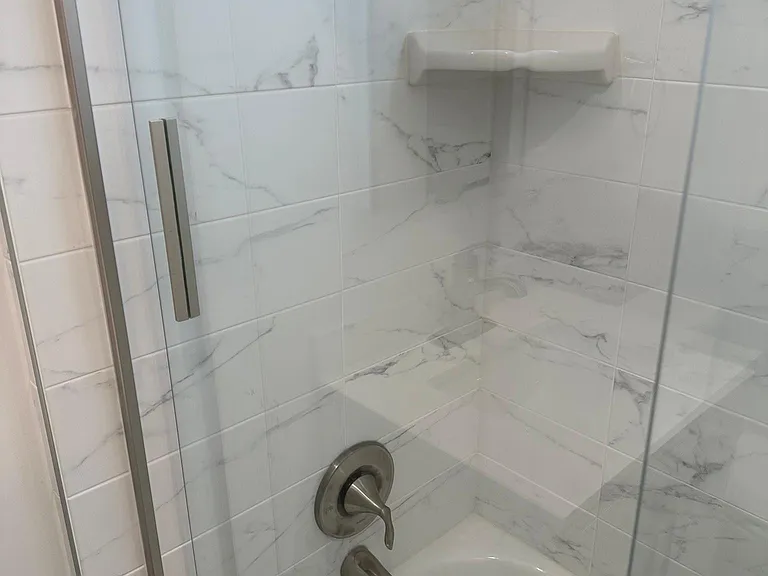 1328 Barry Ave #3 — Photo 16