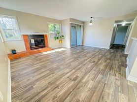 2918 Luciernaga St, Carlsbad, CA