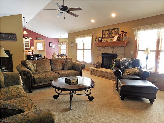 3rd image of 1679 Summerlin Dr