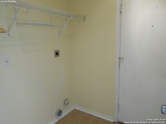5th image of 9915 Powderhouse Dr