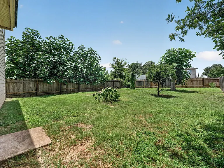 2412 Kale Dr — Photo 34