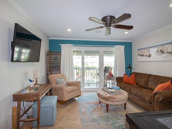 Such serene colors to set the vacation mood!