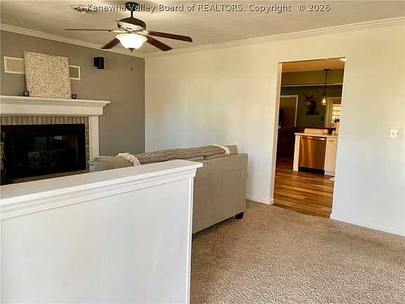 3rd image of 89 Stump Ln
