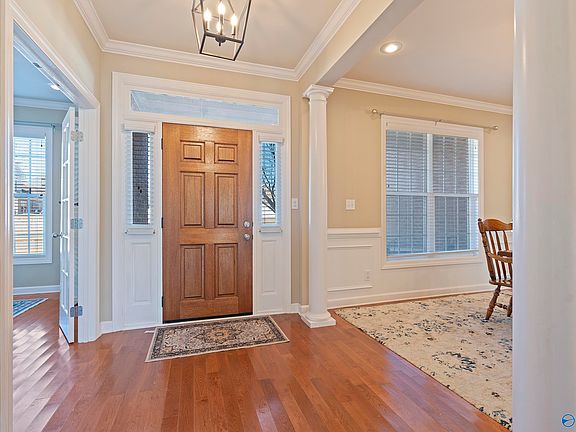 4th image of 261 Dove Hollow Dr
