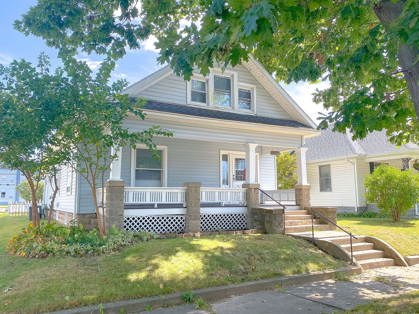 3 bedroom 2 bath — Photo 2