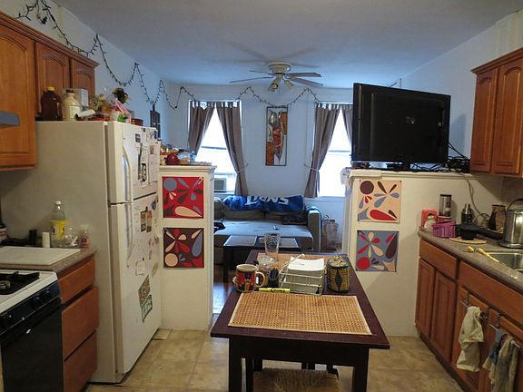 5th image of 62 Egmont St APT 6F