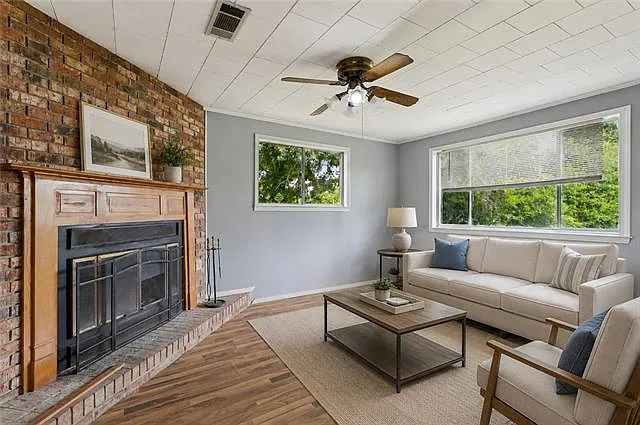 4 bed, 4.0 bath, 3048 sqft, $1,500 — Photo 4
