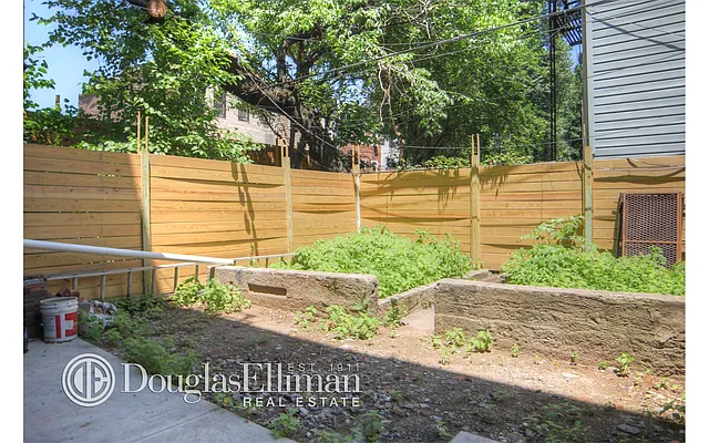 Rented by Douglas Elliman | media 62