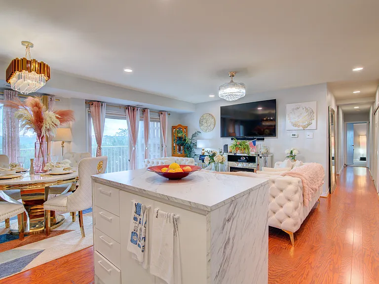 5250 Valley Forge Dr #407 — Photo 6