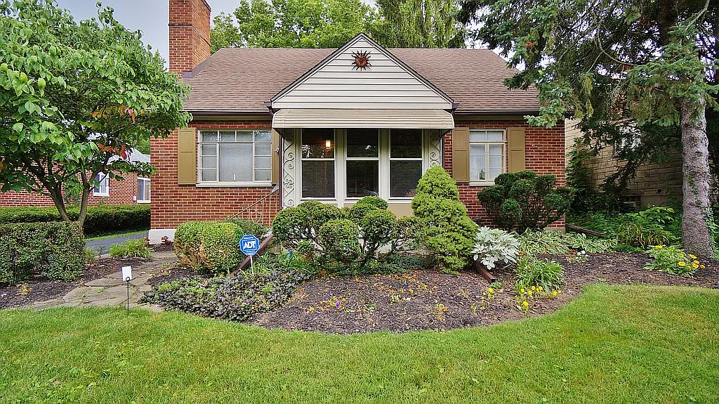 508 Cherry Dr photo 1