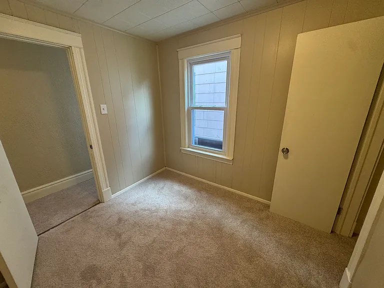 2205 La Salle Ave — Photo 10