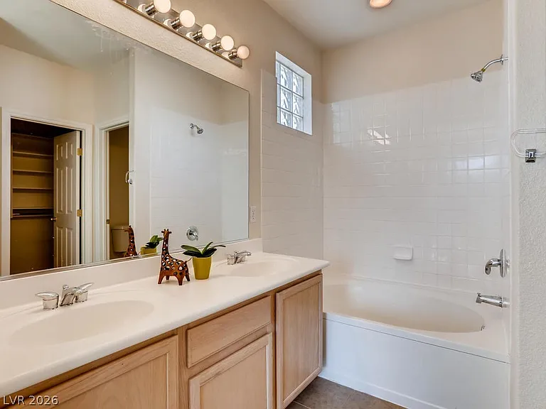 6178 Arbor Valley Ave — Photo 16