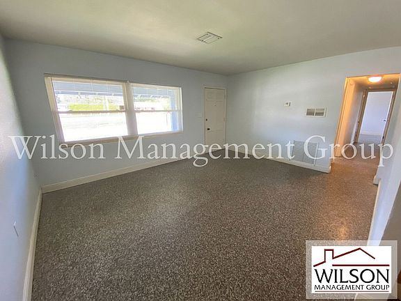 3rd image of 2606 Aloma Ave