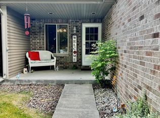 1393 Patton Dr UNIT 2, Hartford, WI 53027