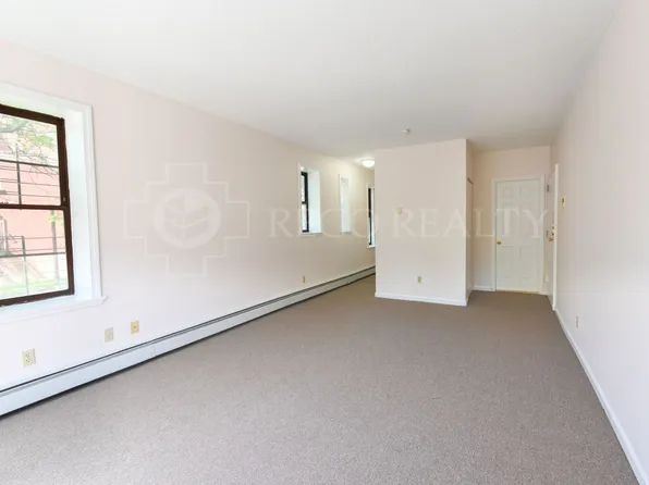 26 Congress St / Luca Investments LLC, 26 Congress St APT 101, Hartford, CT 06114