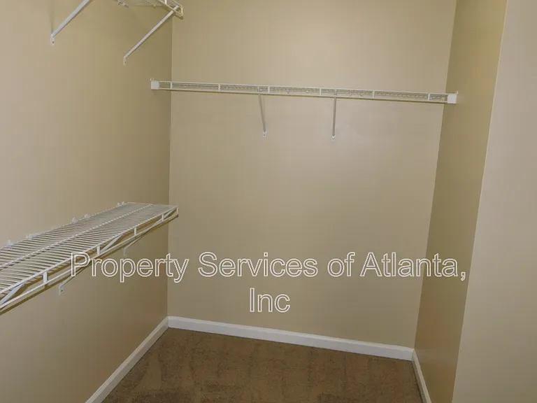 2379 Tullamore Cir — Photo 13