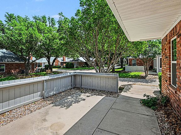 5th image of 6113 Haley Ln