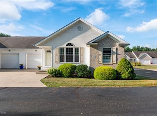162 Carly Ct, Hartville, OH
