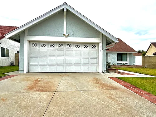 12745 Droxford St Photo 1