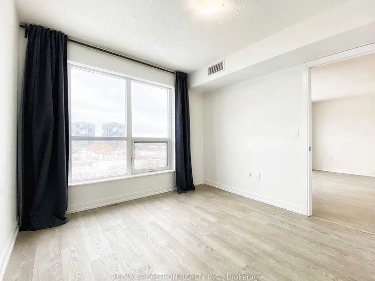 275 Village Green Sq #821 — Photo 14