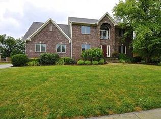 208 Hazy Ln, Greenwood, IN
