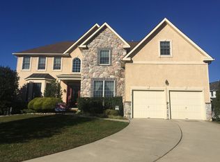 14 Gardengate Ct, Columbus, NJ 08022