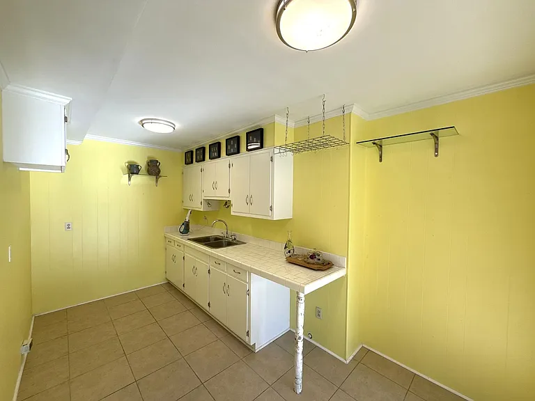 218 Fairway Dr — Photo 32