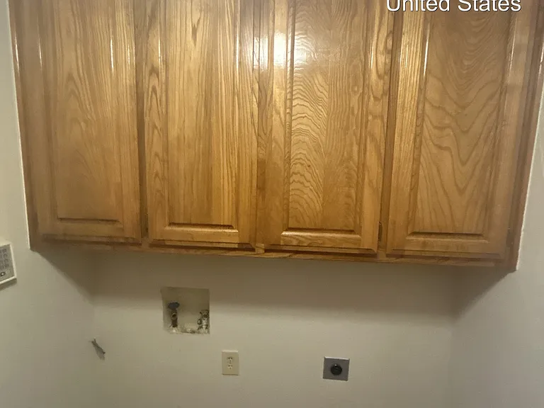 4211 Meadow Park Dr — Photo 7
