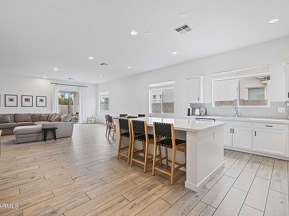 5th image of 1389 E LA FORTUNA Court