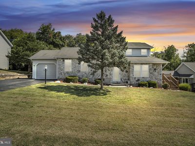 45 S Ben Hogan Dr, Etters, PA, 17319