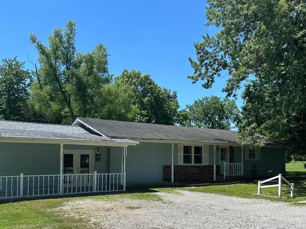 509 Berry St, Freeman Spur, IL 62841