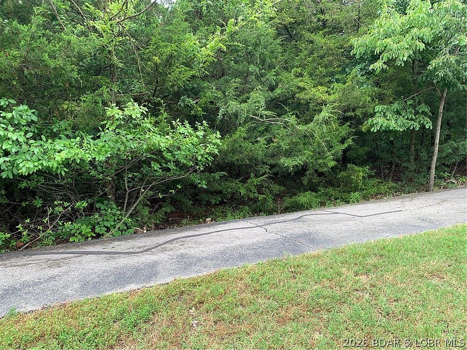 2nd image of 736 Linn Creek Rd