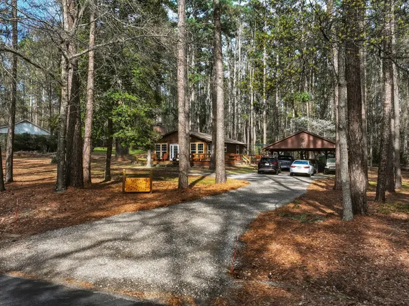 1048 W Holly Trl, Hawkins, TX 75765