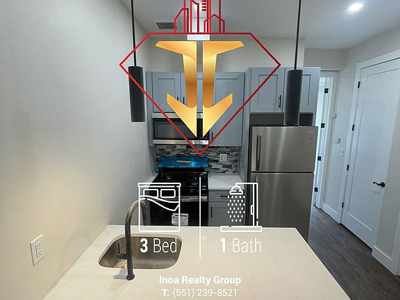 2nd image of 524 Mercer St #2R