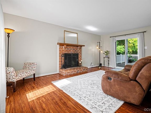 4th image of 5200 Fairlake Ln