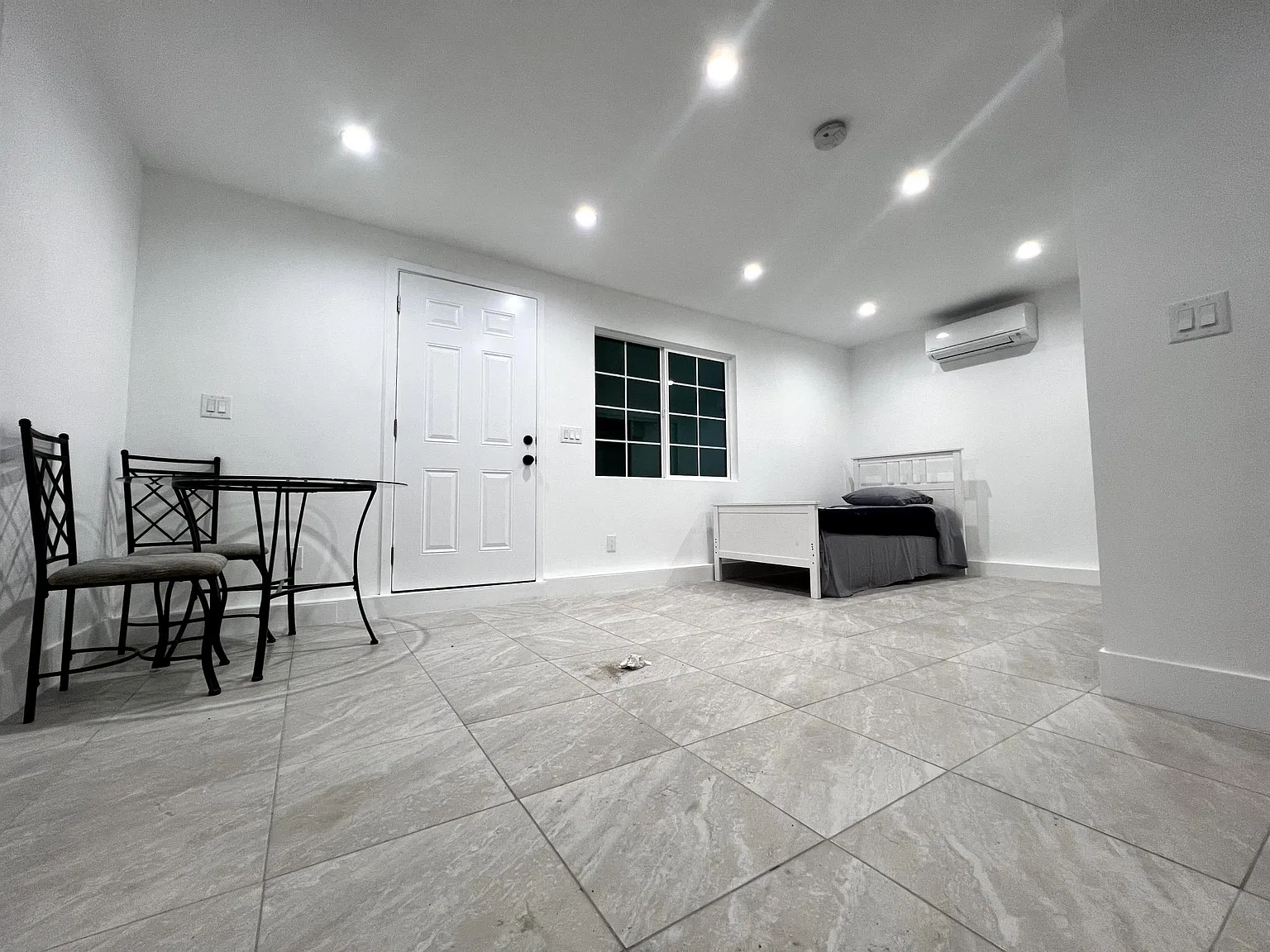 18234 Weddington St — Photo 2