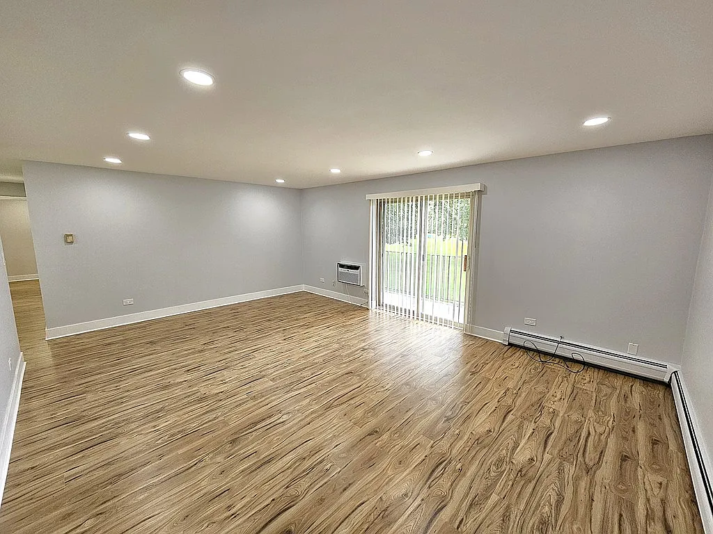 2 bed, 1.5 bath, $1,950 — Photo 4