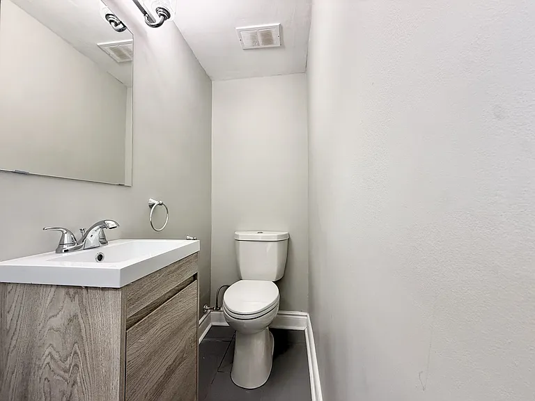 1501 Woodbine Ave — Photo 19