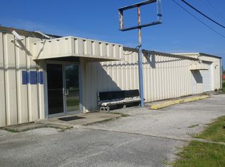 2900 N Twin City Hwy, Nederland, TX 77627
