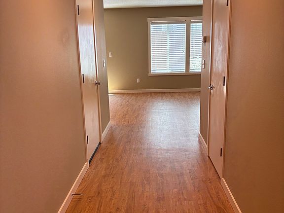 3rd image of 3738 NE Royal View Ave