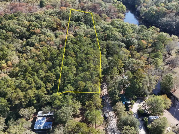 369 Natures Trl, Ridgeville, SC 29472