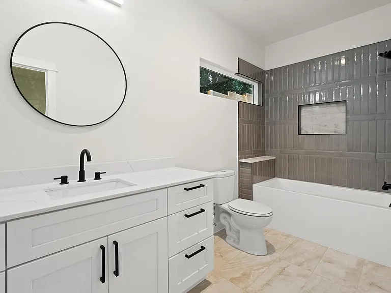 2309 Montopolis Dr #1 — Photo 17