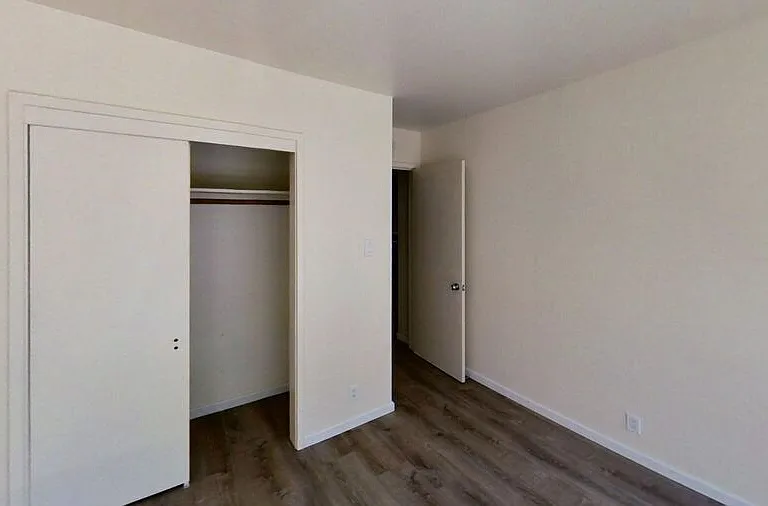 2255 Hearst — Photo 28