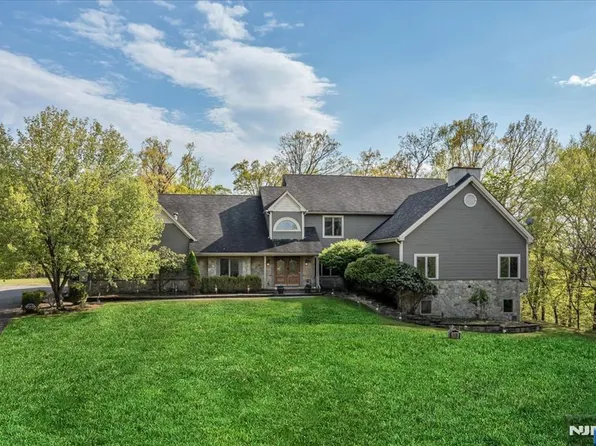 65 Gunn Rd, Branchville, NJ 07826