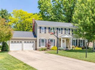 2707 Sun Valley Cir, Akron, OH
