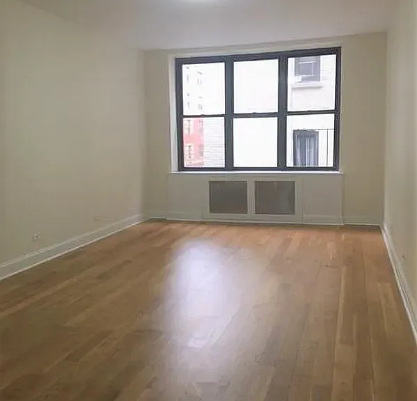 425 Central Park W #4F — Photo 4