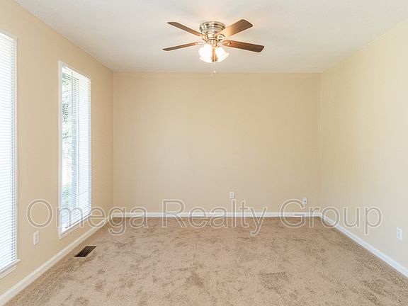 5th image of 2504 Daly Dr