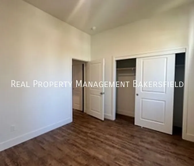 823 Brookline Ln — Photo 15