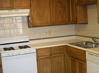 7556 24th St, Sacramento, CA